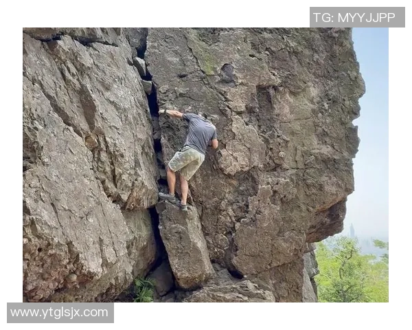 上海攀岩队战术变革引发热议攀岩运动新风潮与挑战 上海攀岩队战术变革引发热议攀岩运动新风潮与挑战