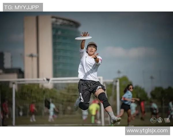 上海飞盘队整体压制战术解析与赛事表现深度剖析 上海飞盘队整体压制战术解析与赛事表现深度剖析