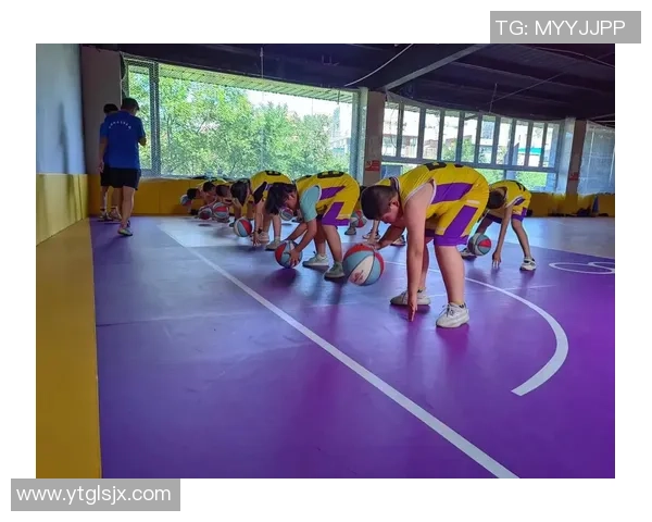 深圳篮球队在世锦赛中的灵活性表现分析与启示